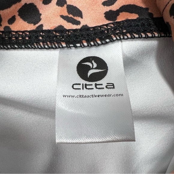 Citta X Kayla Wang Leopard Print Midi/Cropped Length Athletic Leggings Women's M - Picture 4 of 8